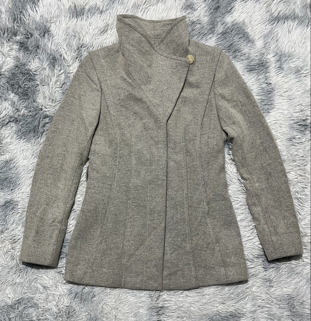 Babaton Aritzia Wool Coat (Category: Coats, Jackets and Outerwear) located in Sasmuan (Sexmoan). Submitted by winterclothes.ph (Listing ID 1469188362, Image 1). Description: Babaton Aritzia Wool Coat XS on tag Width 17 Length 27.5 Excellent Condition Missing belt .