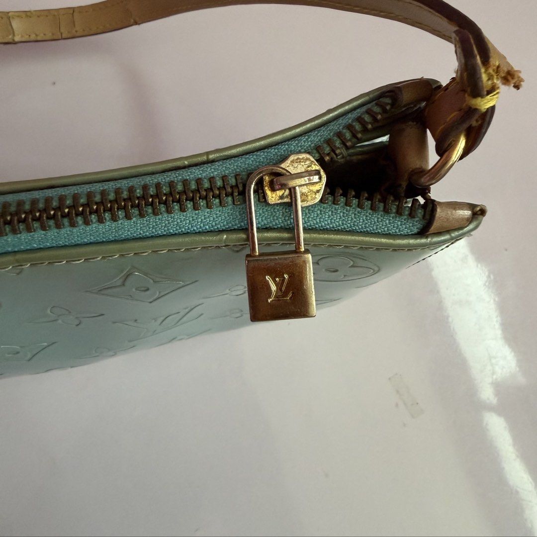 baby blue LV vernis pochette (Category: Shoulder Bags) located in Davao. Submitted by saintneedscash (Listing ID 1465223699, Image 3). Description: vintage Louis Vuitton Monogram Vernis Pochette baby blue -authentic -rare vintage needs repair, strap replacement & cleaning.