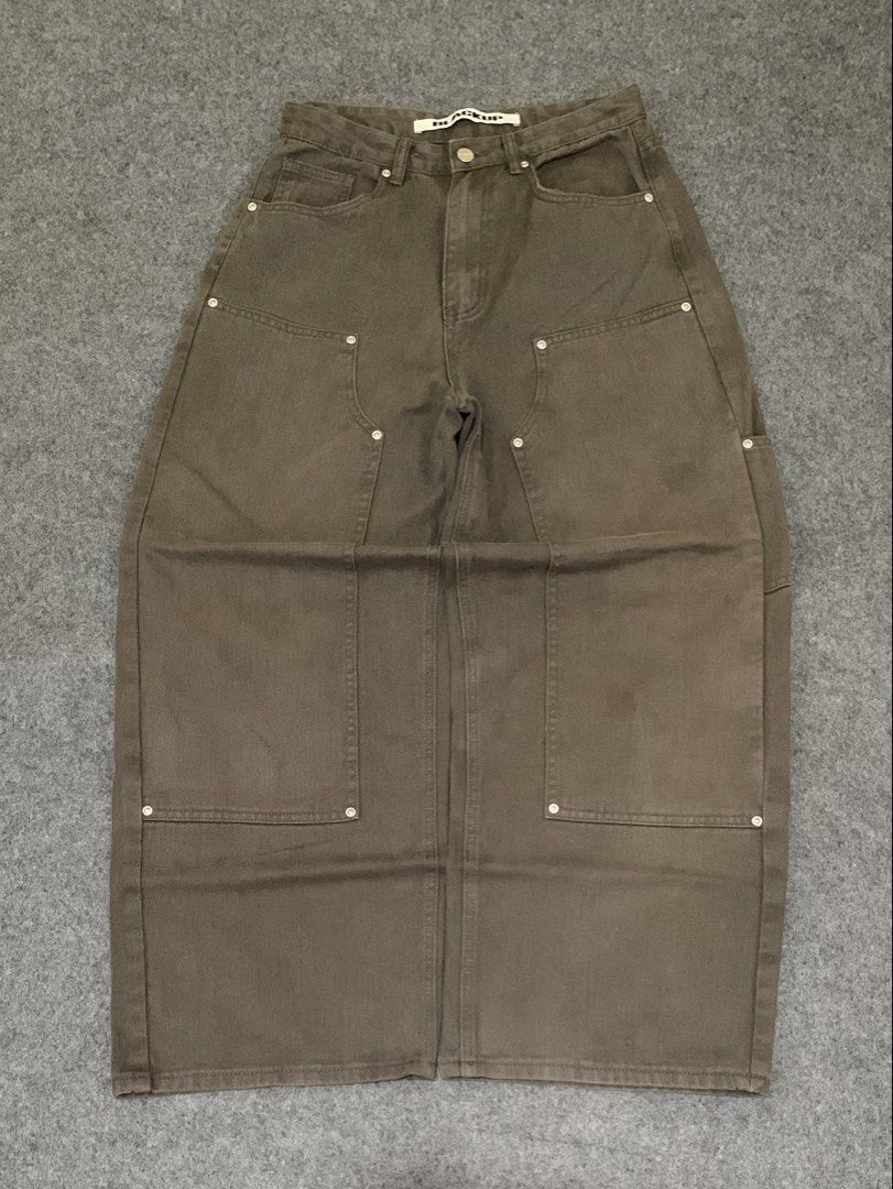 Baggy pants double knee (Category: Jeans) located in Lapu Lapu. Submitted by kimthrift1976 (Listing ID 1469246963, Image 1). Description: Size 29 Length 39 Thigh 13.5 Leg open 10 Very good condition No issue.
