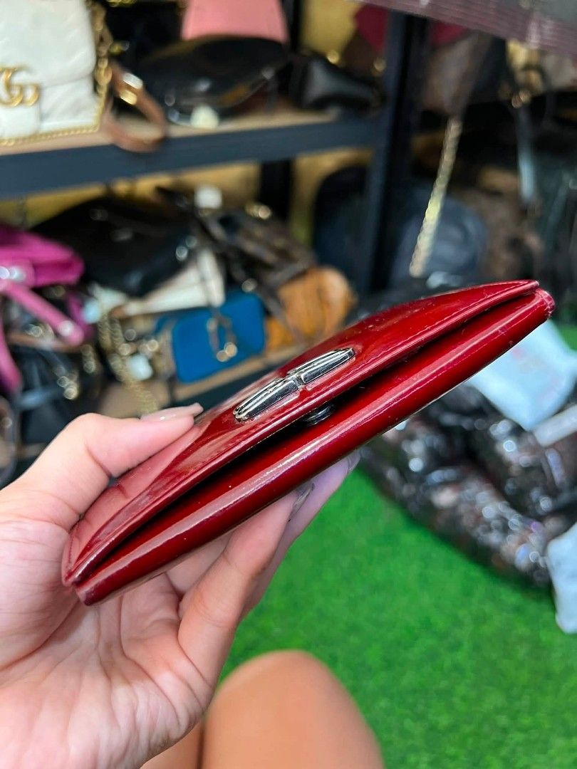 Balenciaga hourglass flap wallet (Category: Wallets & Card holders) located in Sorsogon. Submitted by ukay_finds9.9 (Listing ID 1469291887, Image 3). Description: accepting counter offer.