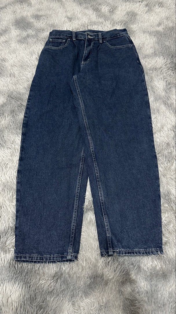 B*ams + baggy-barrel denim pants (Category: Jeans) located in Manila. Submitted by paulovenegaskalakal2020 (Listing ID 1469182036, Image 2). Description: For sale! Kalakal B*ams + baggy-barrel denim pants Made in Japan Small on tag Size- 30 to 31 Length- 41 inches Thigh- 14 inches Knee- 11 inches Leg opening- 7.5 inches Good as new Crispy MINE 2,585 +sf.