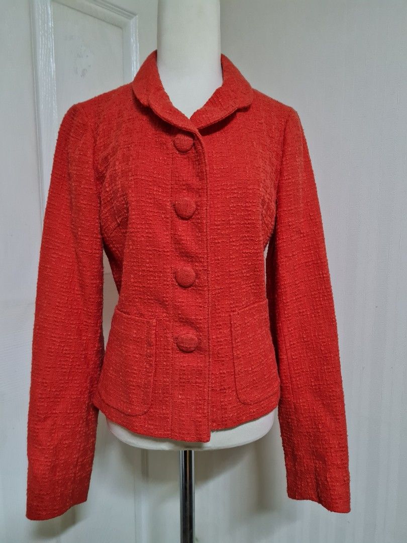 Banana Republic Blazer (Category: Coats, Jackets and Outerwear) located in Baguio. Submitted by k_style_co_preloved (Listing ID 1469290163, Image 3). Description: ON SALE! SALE! SALE! 🎉 ✨ SALE GUIDELINES ✨ 📌 Fixed Price Only – All sale items are offered at their final prices. No haggling or further negotiations, please. ❤️ 📏 Flat-Lay Measurements: 🔎 Flaws/Remarks: Authentic 💯. 💸 PAYMENT METHOD: bank transfer, gcash 📦 SHIPPING: Via J&T Expr