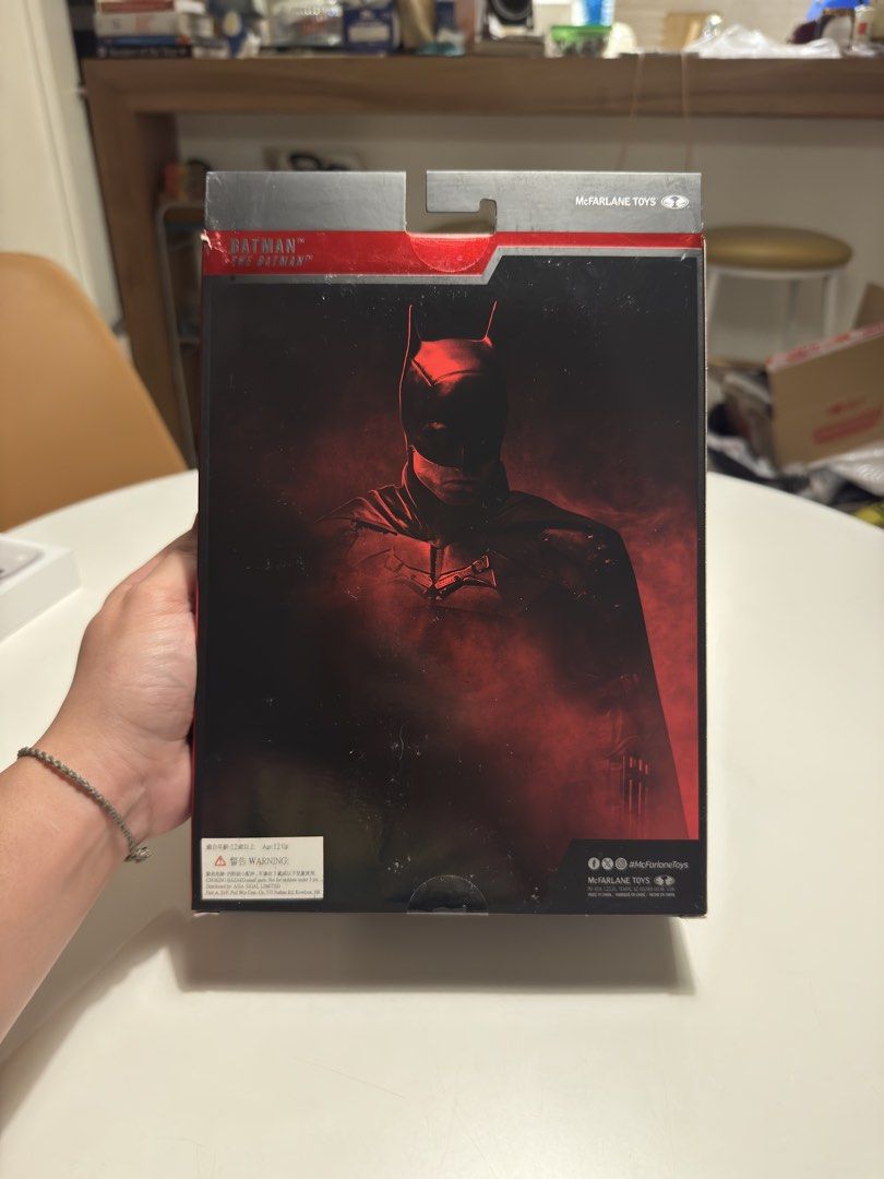 Batman Mcfarlane Battinson (Category: Figurines & Statues) located in Paranaque City. Submitted by southsidesamurai_17 (Listing ID 1469185269, Image 3). Description: Opened only for posing last October 18 All complete with box and accessories RFS: upgrading to Inart version.