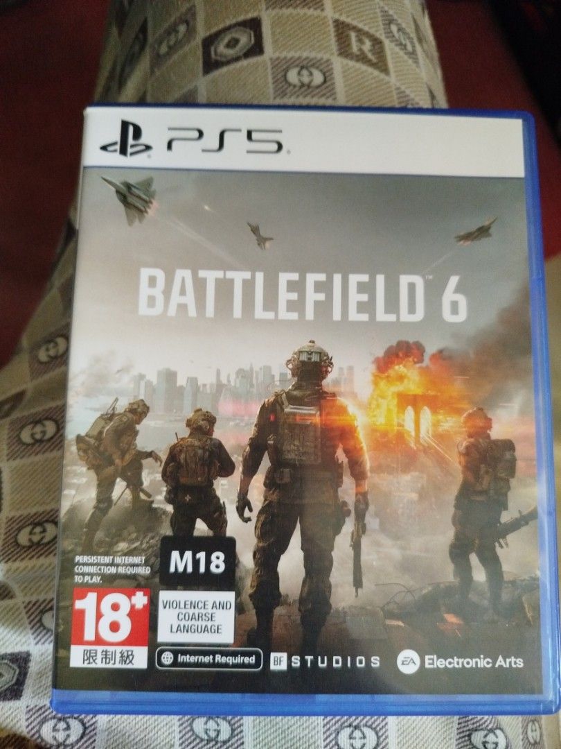 Battlefield 6 PS5 Game Disc (Category: PlayStation) located in Manila. Submitted by liveflower-2ec769 (Listing ID 1469210048, Image 1). Description: - Game: Battlefield 6 for PlayStation 5 - Condition: Physical disc in pristine, clean condition with original blue case - Extras: Includes DLC code slip (valid until 26/09/2026) - Details: Region code and rating labels intact on front cover - Shipping: Fast shipping and securely packed.