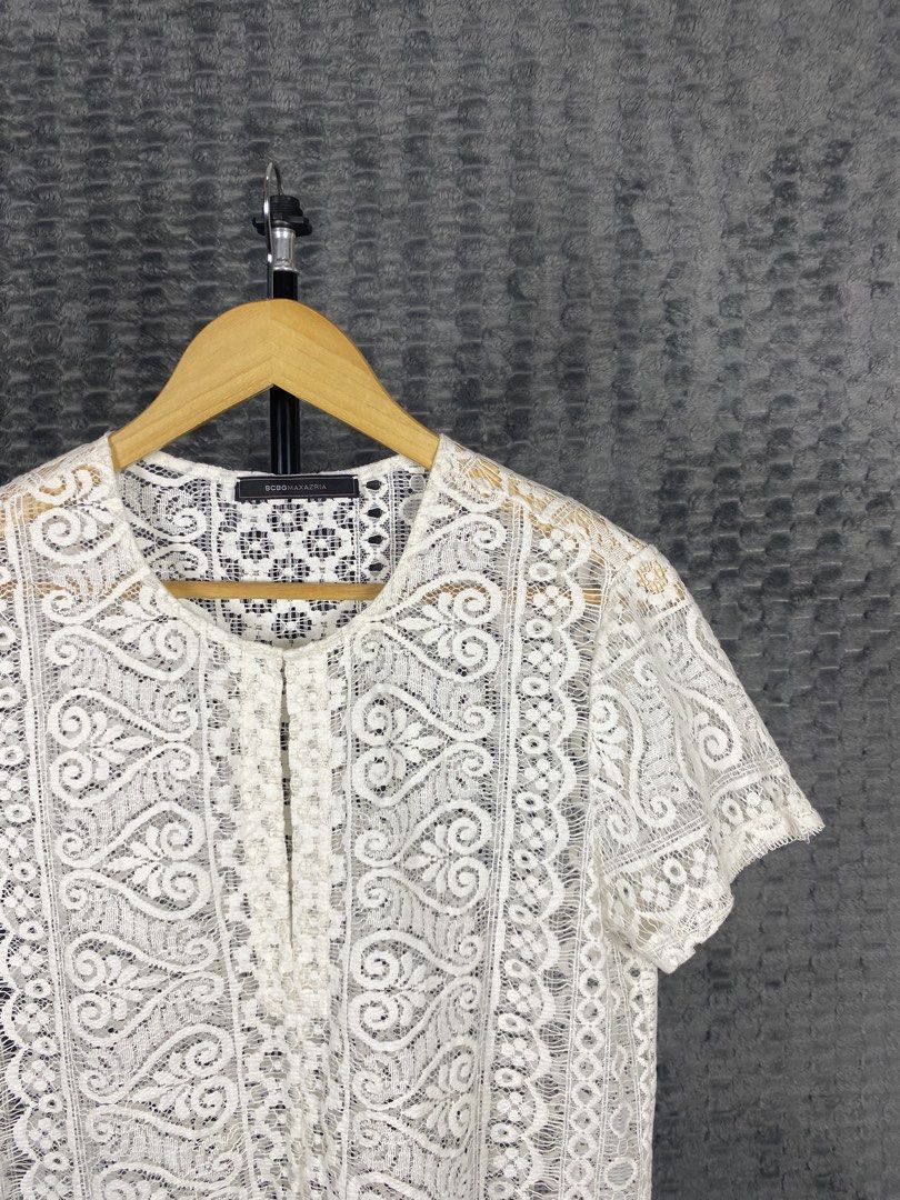 BCBG Maxazria Lace Overlay Top (Category: Blouses) located in Bacolod City. Submitted by treasurehunts.6100 (Listing ID 1469197647, Image 2). Description: BCBG Maxazria Lace Overlay Top Condition - Excellent Color - White Color rate - 9.8 / 10 No Flaws Size Dimensions : Width - 18.5 Length - 27 Brands you might find on my profile : ( Cos, Uniqlo, H&M, Zara, Muji, Ralph Lauren, Hugo Boss, Fred Perry, Lacoste, Armani, Oakley, The North Face, Lulule