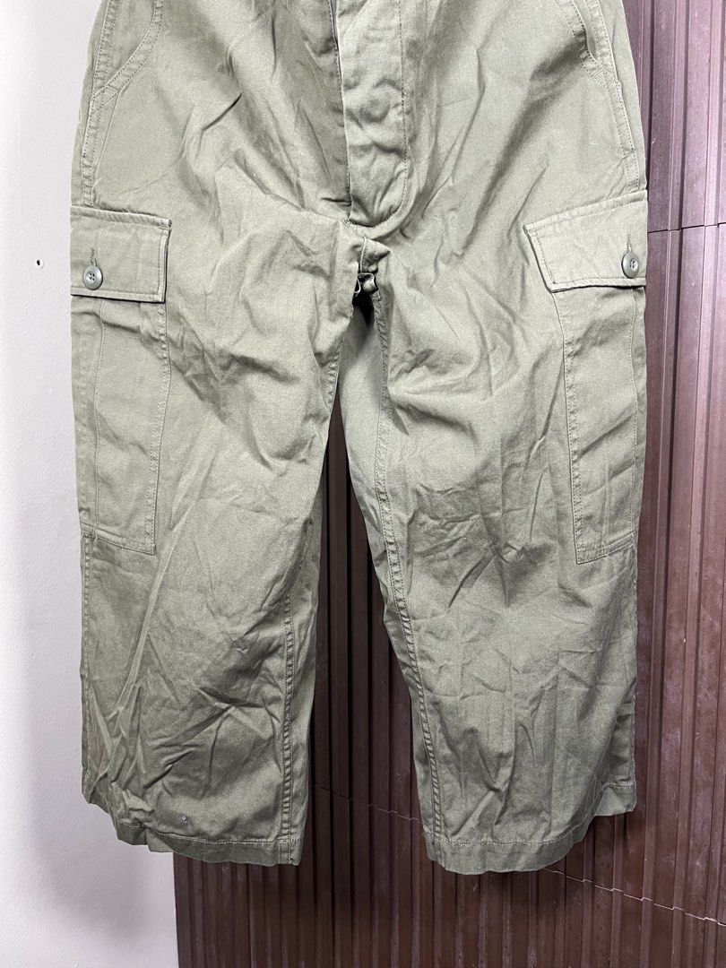 Beams Boy - Buzz Rickson Military Pants (Category: Trousers) located in Cabanatuan. Submitted by cabsygoods (Listing ID 1469162901, Image 3). Description: Beams Boy - Buzz Rickson Military Pants Authentic Waistline: 30 Length: 33 (Inches) Very good condition No issue Color rate 9/10 Dm to purchase! 📩.