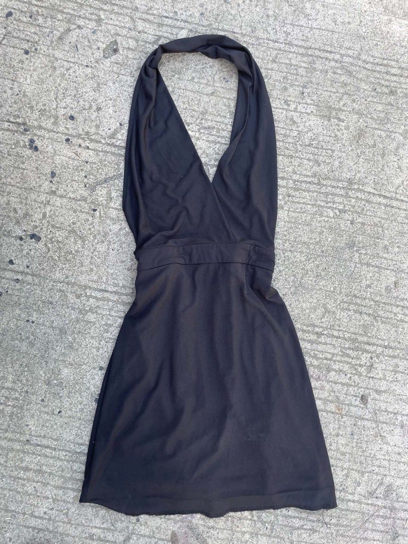 bebe Black Halter Dress Size 2 (Category: Dresses) located in Manila. Submitted by declutterwithme07 (Listing ID 1469192376, Image 1). Description: - Brand: bebe - Style: Sleeveless halter dress with deep V-neck and fitted waist - Size: 2 - Length: Short, hits above the knee - Closure: Back zipper - Condition: Clean and ready to wear.