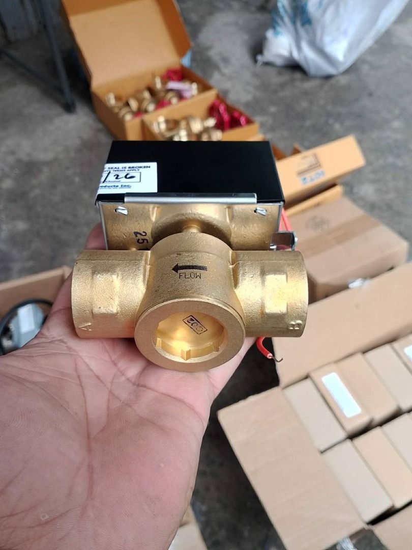 Belimo Motorized Ball Valve 2way Specs: 1" 25mm (Category: Everything Else Others) located in Manila. Submitted by 09171479278_elsie. (Listing ID 1469165094, Image 1). Description: Belimo Motorized Ball Valve 2way Specs: 1" 25mm.