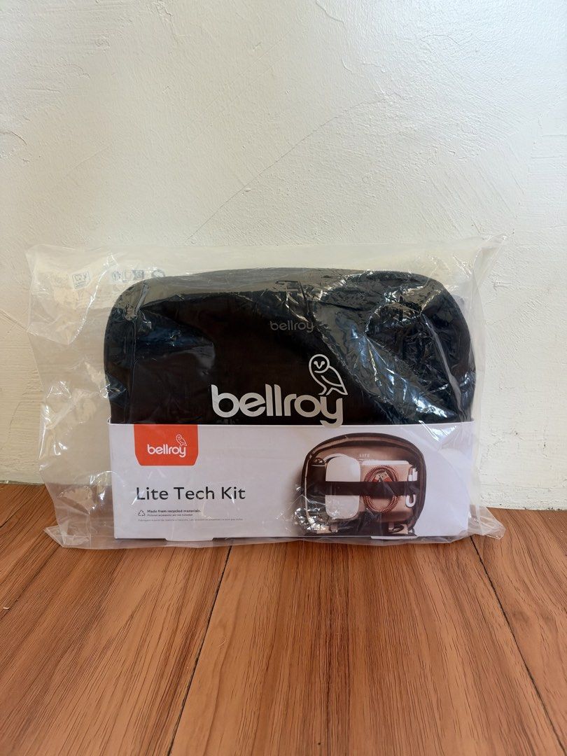 Bellroy Lite Tech Kit (Category: Other Mobile & Gadget Accessories) located in Cabuyao City. Submitted by randomsell28 (Listing ID 1469213919, Image 1). Description: Bellroy Lite Tech Kit in Black Srp ₱3190 ❌ ₱1800 ✅.
