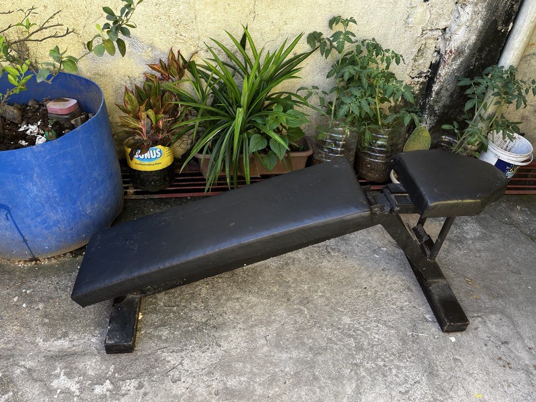 Bench Press (Category: Cardio & Fitness Machines) located in Rodriguez. Submitted by she_finds (Listing ID 1469237096, Image 2). Description: Location: Montalban, Rizal .