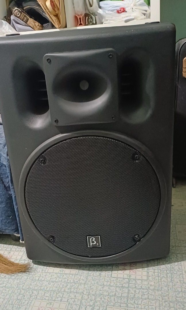 Beta 3 active speaker 15" (like new, 2 pcs) (Category: Soundbars, Speakers & Amplifiers) located in Caloocan City. Submitted by pop_looga (Listing ID 1469209673, Image 1). Description: For sale BETA 3 active speaker 15 inches Bought brand new tapos 2 beses lang nagamit Mabigat para sa babae magsetup Free: 2x stands Pickup only.