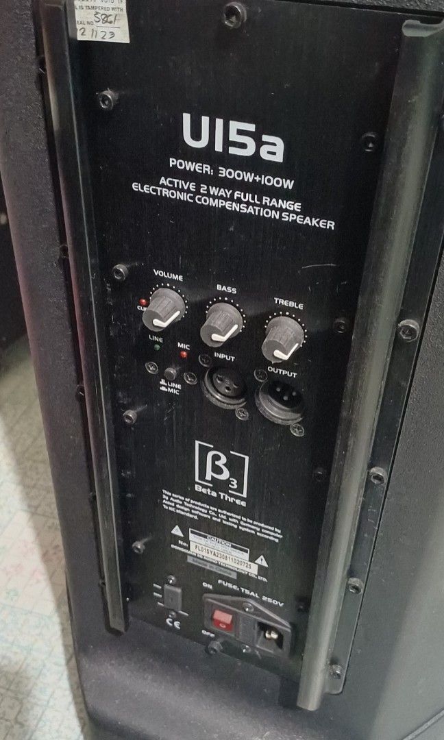 Beta 3 active speaker 15" (like new, 2 pcs) (Category: Soundbars, Speakers & Amplifiers) located in Caloocan City. Submitted by pop_looga (Listing ID 1469209673, Image 3). Description: For sale BETA 3 active speaker 15 inches Bought brand new tapos 2 beses lang nagamit Mabigat para sa babae magsetup Free: 2x stands Pickup only.