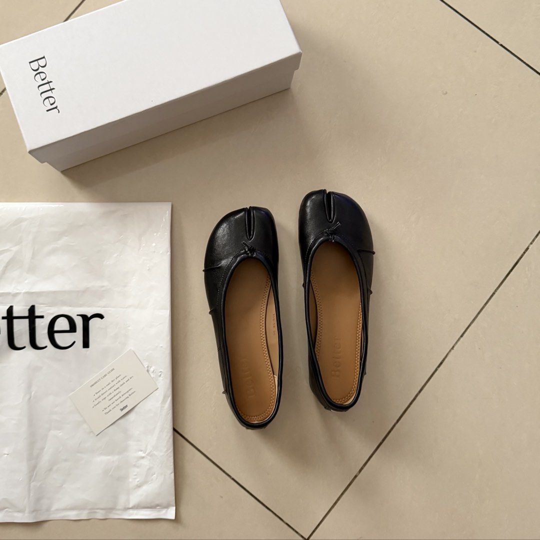 Better Shoes Soft Tabi Black Split Toe (Category: Flats & Sandals) located in Quezon City. Submitted by a_closet04 (Listing ID 1469169235, Image 1). Description: - size 6 womens (23cm) - black, with lining, with box and paper bag - got this from a pasabuy friend for 2599 - never worn!!! the comfiest pair i have tried!! - RFS: too big :( i need to size down .