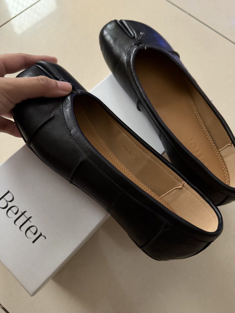 Better Shoes Soft Tabi Black Split Toe (Category: Flats & Sandals) located in Quezon City. Submitted by a_closet04 (Listing ID 1469169235, Image 3). Description: - size 6 womens (23cm) - black, with lining, with box and paper bag - got this from a pasabuy friend for 2599 - never worn!!! the comfiest pair i have tried!! - RFS: too big :( i need to size down .