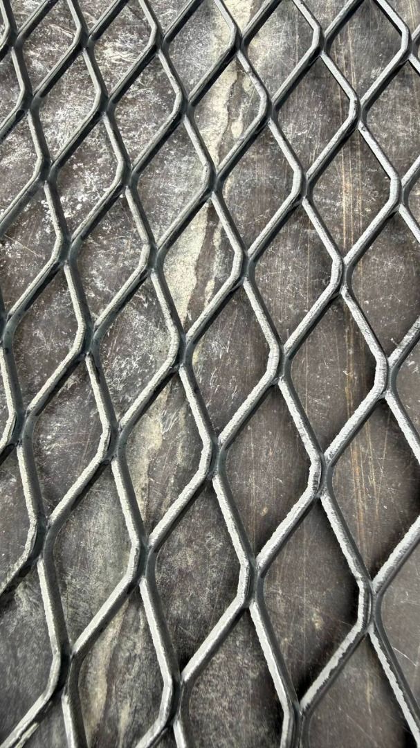 BI EXPANDED METAL 3/16 x 1” x 2” (5mm) 4ft x 8ft (Category: Everything Else Others) located in Manila. Submitted by joeyroque09 (Listing ID 1469217093, Image 3). Description: BI EXPANDED METAL 3/16 x 1” x 2” (5mm) 4ft x 8ft.