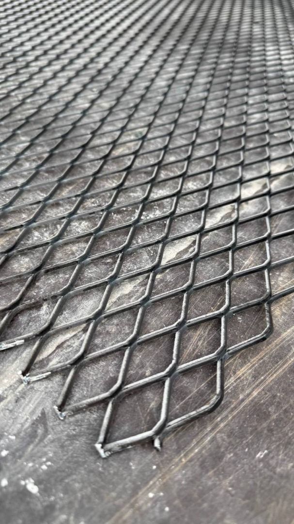 BI EXPANDED METAL 3/16 x 1” x 2” (5mm) 4ft x 8ft (Category: Everything Else Others) located in Manila. Submitted by joeyroque09 (Listing ID 1469217093, Image 2). Description: BI EXPANDED METAL 3/16 x 1” x 2” (5mm) 4ft x 8ft.