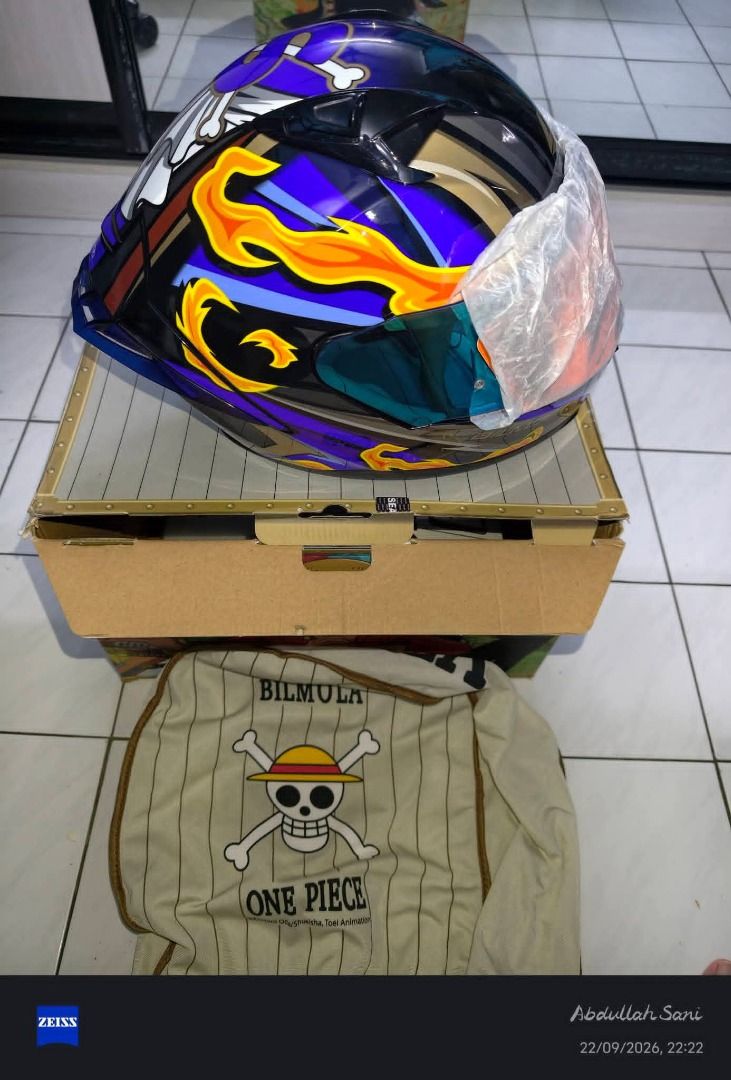 Bilmola One Piece Motorcycle Helmet, Motorbikes on Carousell