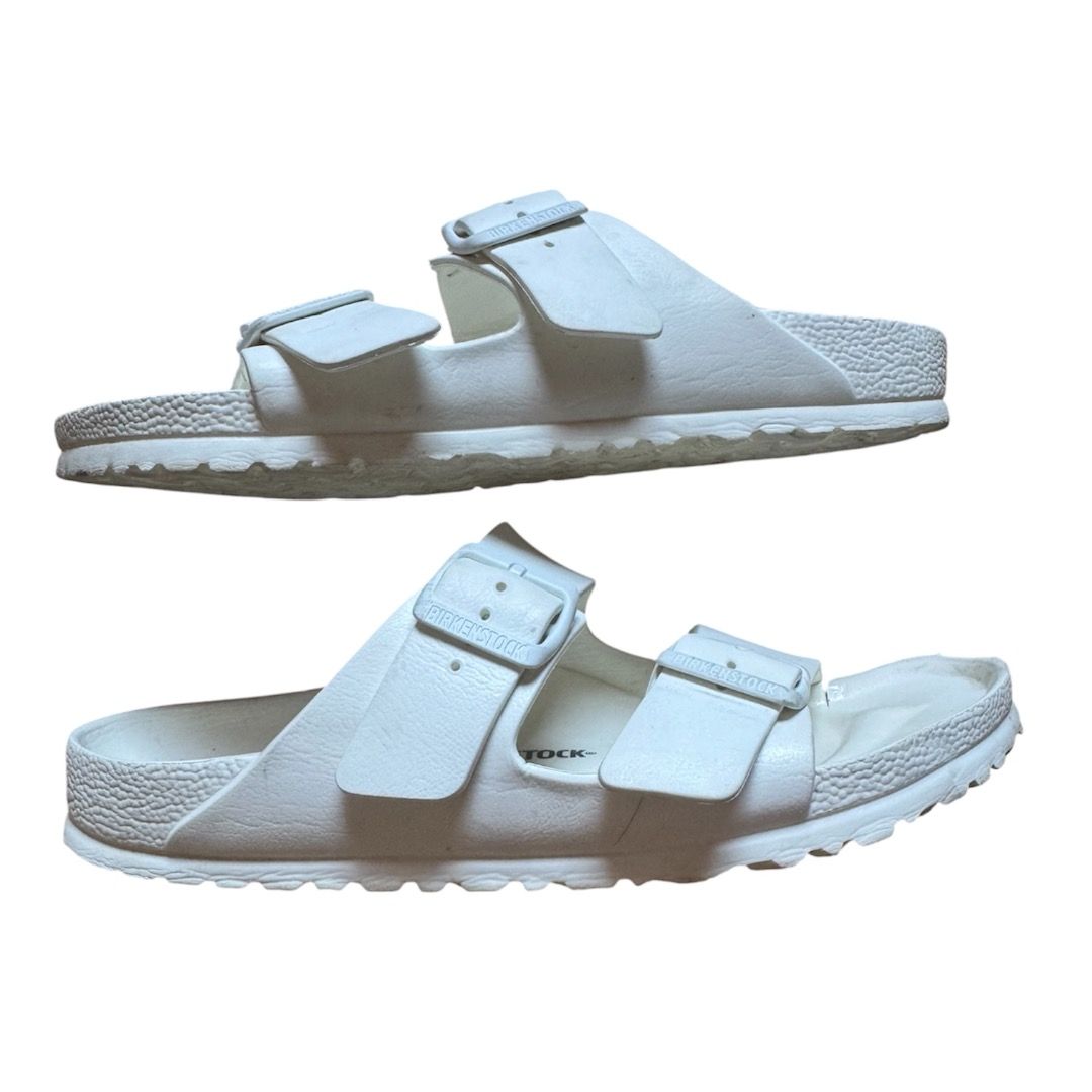 Birkenstock (Category: Slippers & Slides) located in Kabankalan. Submitted by secondhandgems2 (Listing ID 1469381286, Image 3). Description: Size 40 mens Excellent condition Issue: see pics pa glue nyo Nlg Authentic .
