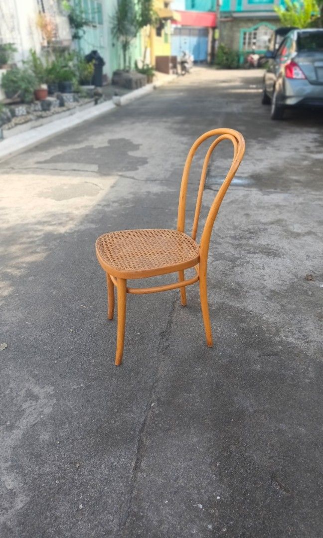Bistro chair (Category: Chairs) located in Santa Rosa. Submitted by tonyhawk0592 (Listing ID 1469231991, Image 2). Description: sold as, is, good condition no damage.