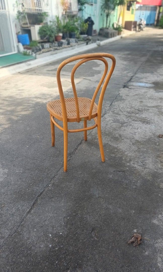 Bistro chair (Category: Chairs) located in Santa Rosa. Submitted by tonyhawk0592 (Listing ID 1469231991, Image 3). Description: sold as, is, good condition no damage.