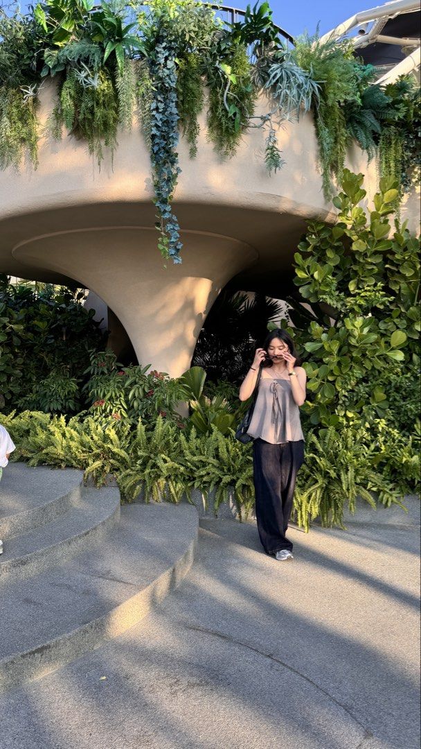 bkk top (Category: Sleeveless) located in Marilao. Submitted by camillaaa_ (Listing ID 1469215428, Image 1). Description: bkk sleevless top can fit up to med bought it in bangkok kasi wala na akong masuot hahaha used once only can pass as brand new! 💫.