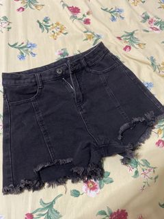 (Category: ) located in . Submitted by sapsari (Listing ID 1469332102, Image 1). Description: .