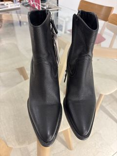 (Category: ) located in . Submitted by prettythingsbyn (Listing ID 1469250016, Image 1). Description: .