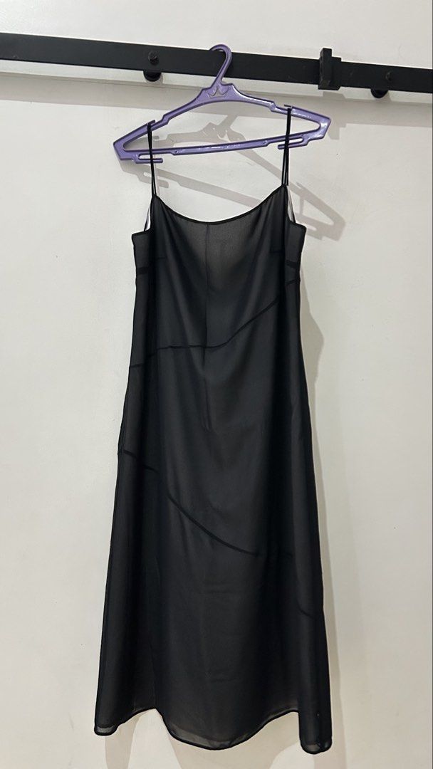 Black Spaghetti Strap Midi Dress with Diagonal Seams (Category: Dresses) located in Caloocan City. Submitted by mariettani10615 (Listing ID 1469360048, Image 1). Description: Fits to S-M. (27-28) :) Never been use, no last price for this na po. No ww. ^^.