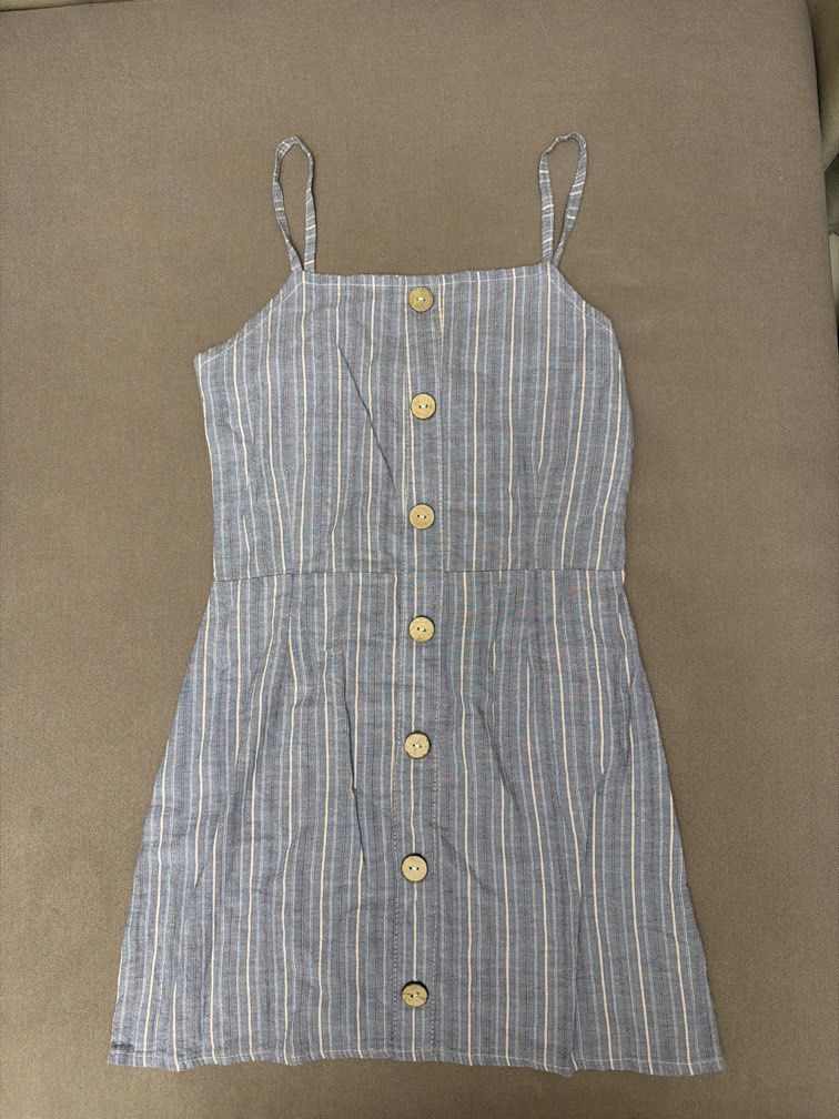 Blue Striped Dress (Category: Dresses) located in Las Pinas. Submitted by thealyssacloset (Listing ID 1469243646, Image 1). Description: .