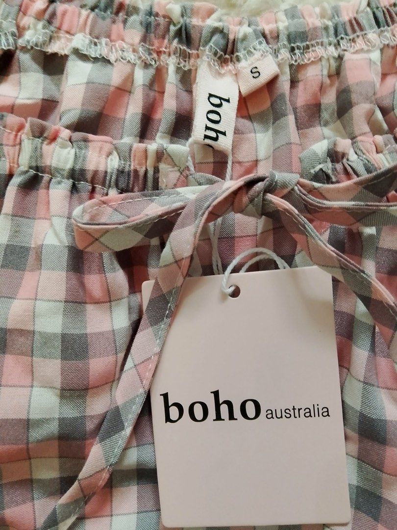 boho australia gingham long sleeve blouse size s (Category: Longsleeves) located in Manila. Submitted by istinbari05430 (Listing ID 1469189615, Image 2). Description: - Brand: Boho Australia - Size: Small to Medium .