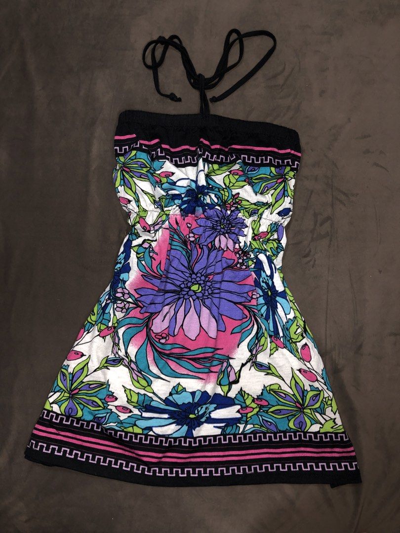 boho halter-tube top (Category: Others Tops) located in Manila. Submitted by caroliraee (Listing ID 1469341771, Image 1). Description: .