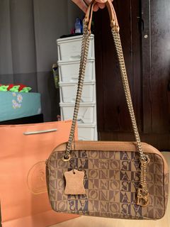 (Category: ) located in . Submitted by missss.preloved (Listing ID 1469252155, Image 1). Description: .