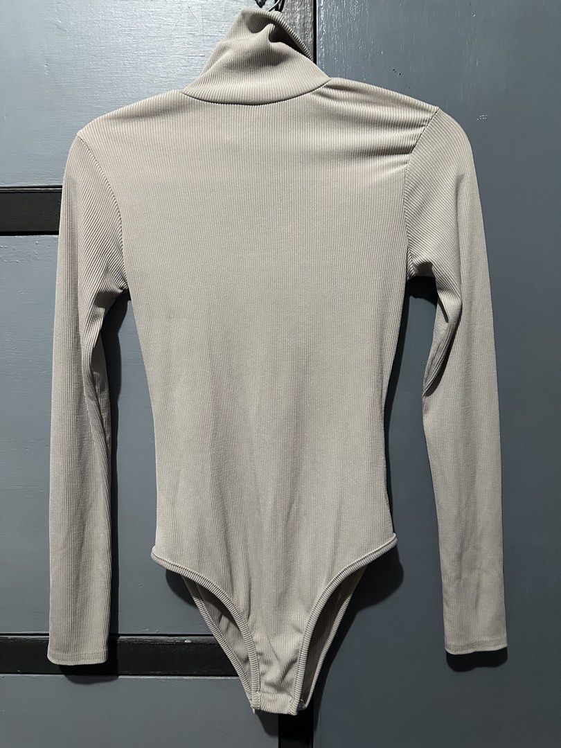 Boohoo bodysuit (Category: Longsleeves) located in Angeles City. Submitted by chemrnn (Listing ID 1469306838, Image 1). Description: .