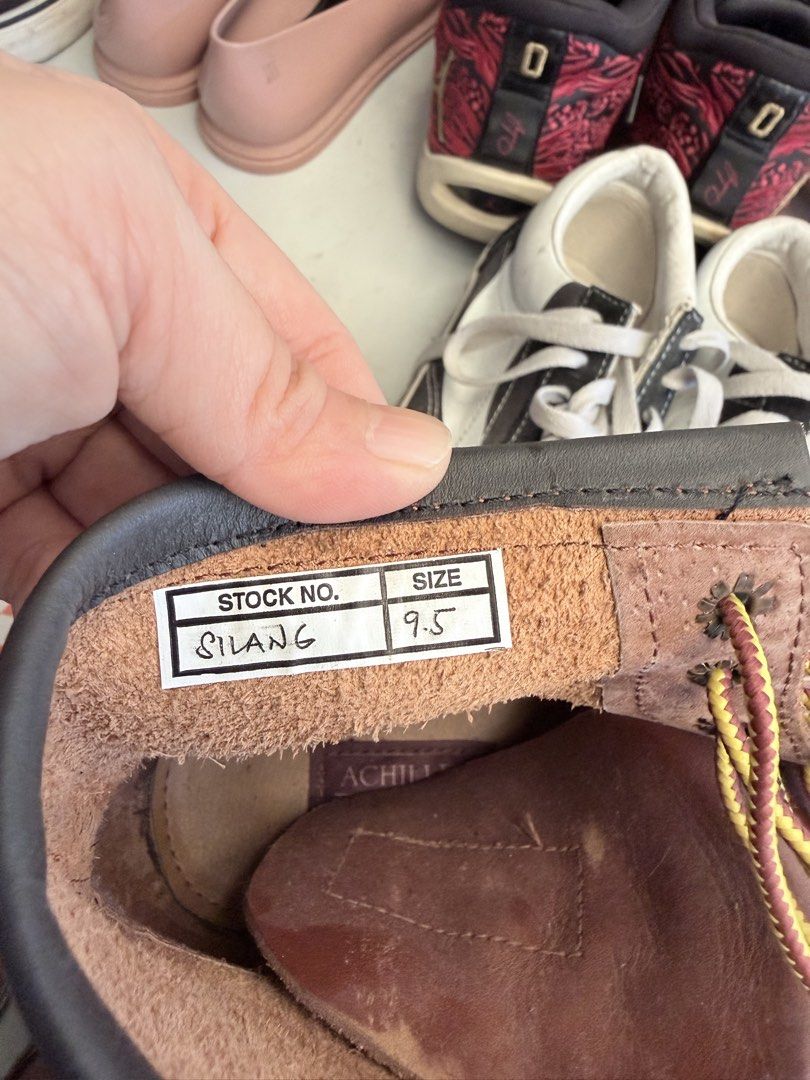 Boots (Category: Boots) located in Pasig City. Submitted by shellbyf (Listing ID 1469164035, Image 3). Description: Biker boots Size 9 and a half Used lightly Just needs cleaning.