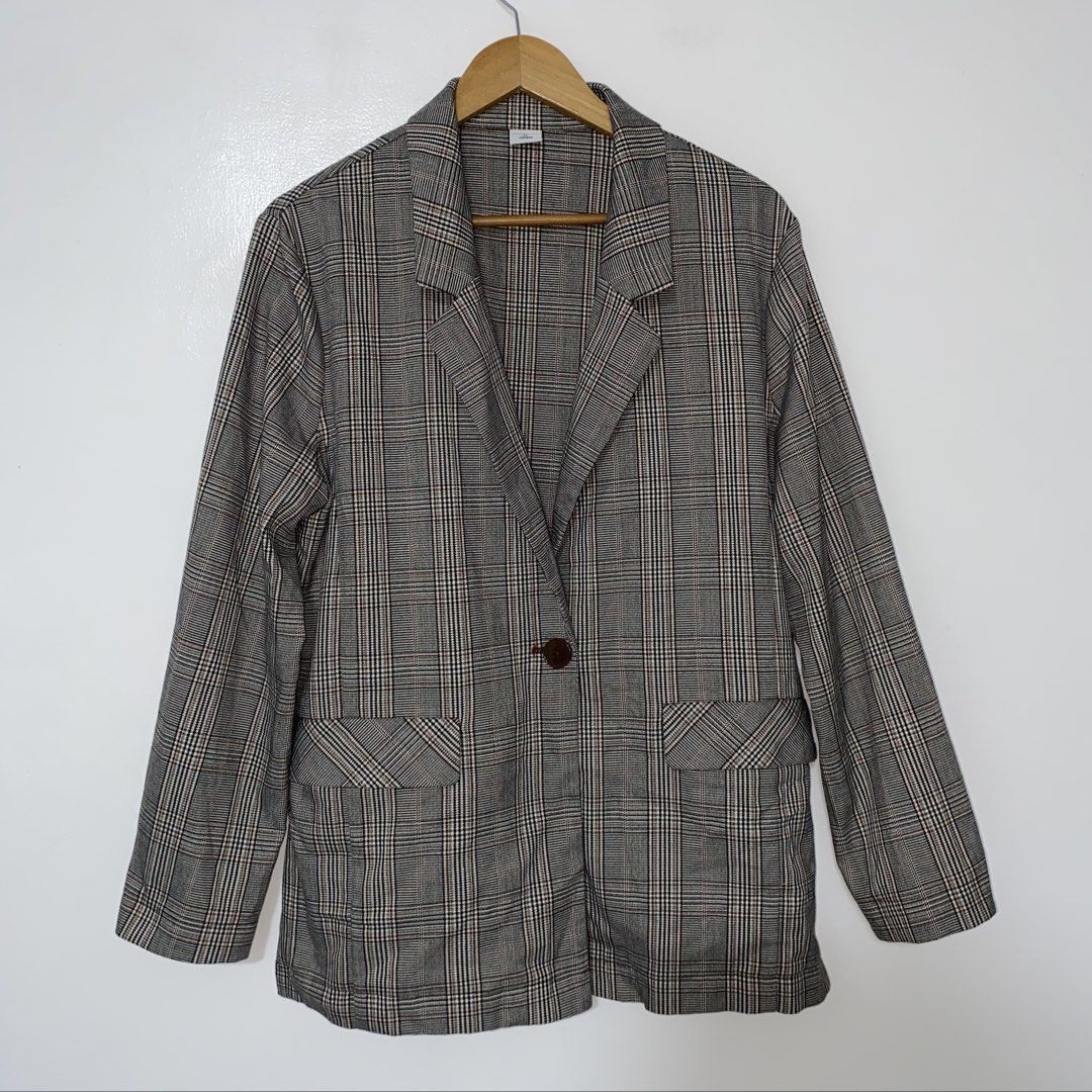 BOSSINI blazer (Category: Coats, Jackets and Outerwear) located in San Jose del Monte. Submitted by mamiracky (Listing ID 1469269622, Image 1). Description: .