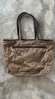 (Category: ) located in . Submitted by thriftyfinds01 (Listing ID 1469173611, Image 1). Description: .