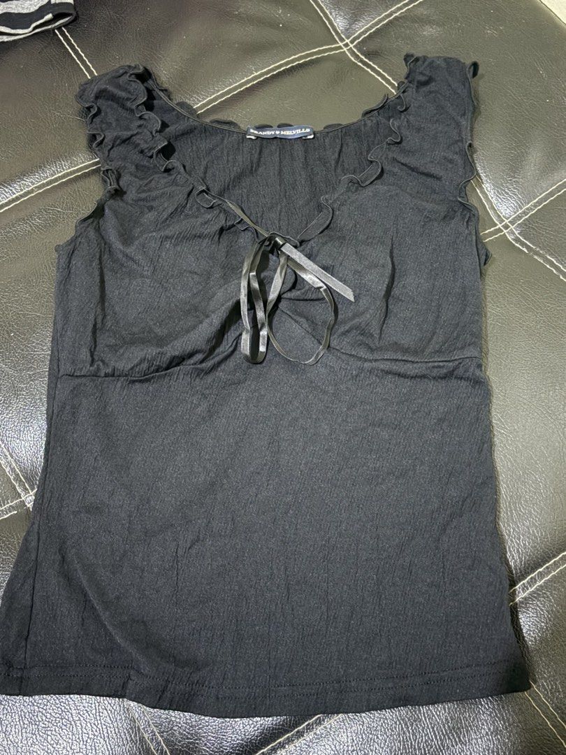 Brandy Melville (Category: Sleeveless) located in Manila. Submitted by runwayluster (Listing ID 1469281023, Image 1). Description: - Brand: Brandy Melville .