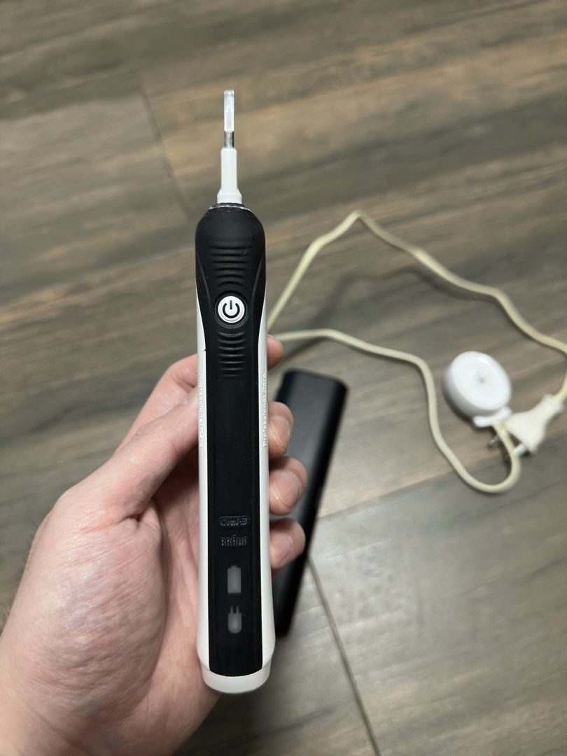 Braun Oral-B Pro 750 CrossAction (Category: Oral Care) located in Angeles City. Submitted by bawaskalatmuna (Listing ID 1469210718, Image 1). Description: .