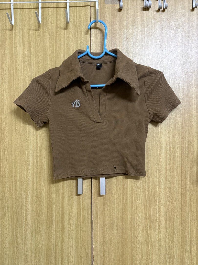 Brown coordinates (Category: Sets or Coordinates) located in Manila. Submitted by yanag48 (Listing ID 1469309757, Image 1). Description: .
