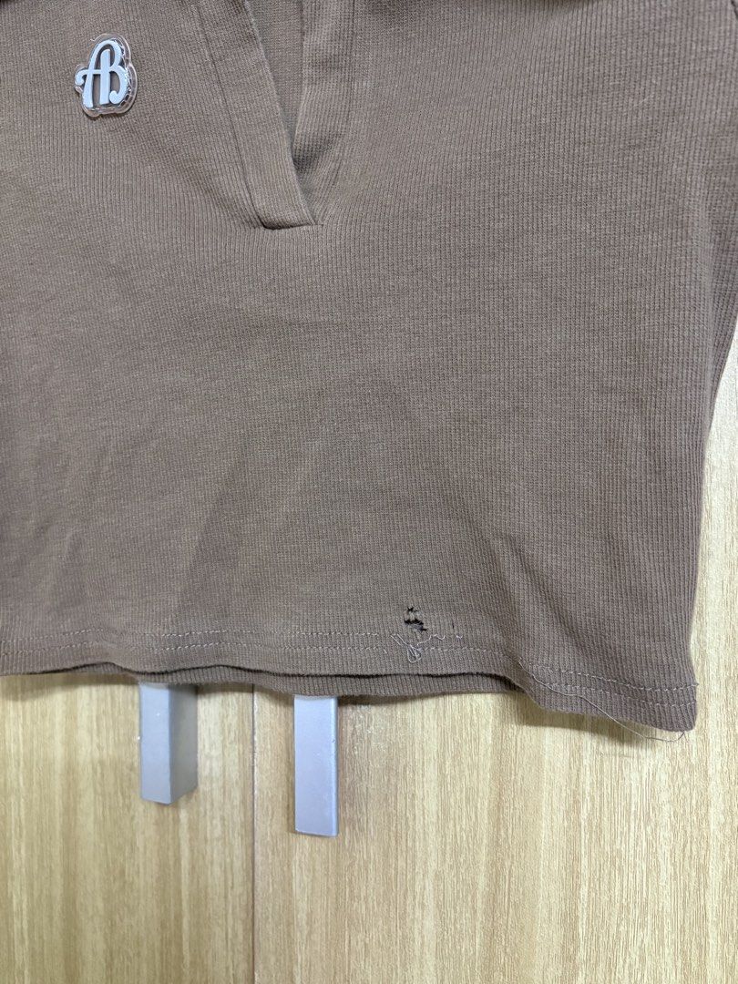 Brown coordinates (Category: Sets or Coordinates) located in Manila. Submitted by yanag48 (Listing ID 1469309757, Image 3). Description: .