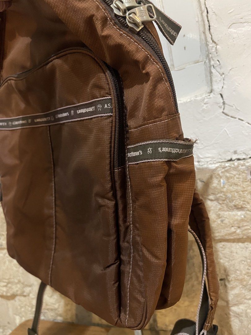 brown Manhattaner's nylon backpack L15x12 (Category: Backpacks) located in San Fernando. Submitted by japansurpluselyu (Listing ID 1469183631, Image 2). Description: .
