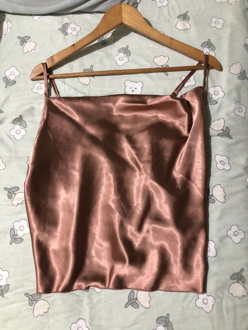 Brown Satin sleeveless top (Category: Sleeveless) located in Balanga. Submitted by itsjuliaden07 (Listing ID 1469235887, Image 1). Description: .