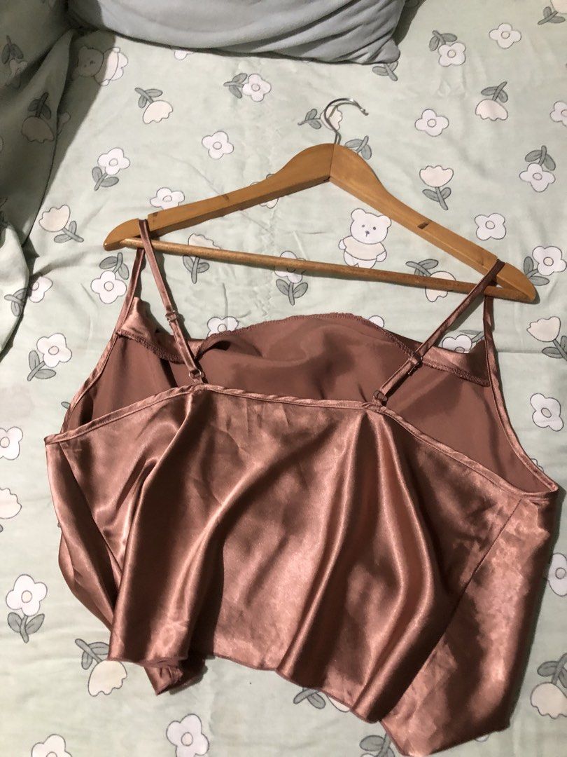 Brown Satin sleeveless top (Category: Sleeveless) located in Balanga. Submitted by itsjuliaden07 (Listing ID 1469235887, Image 3). Description: .