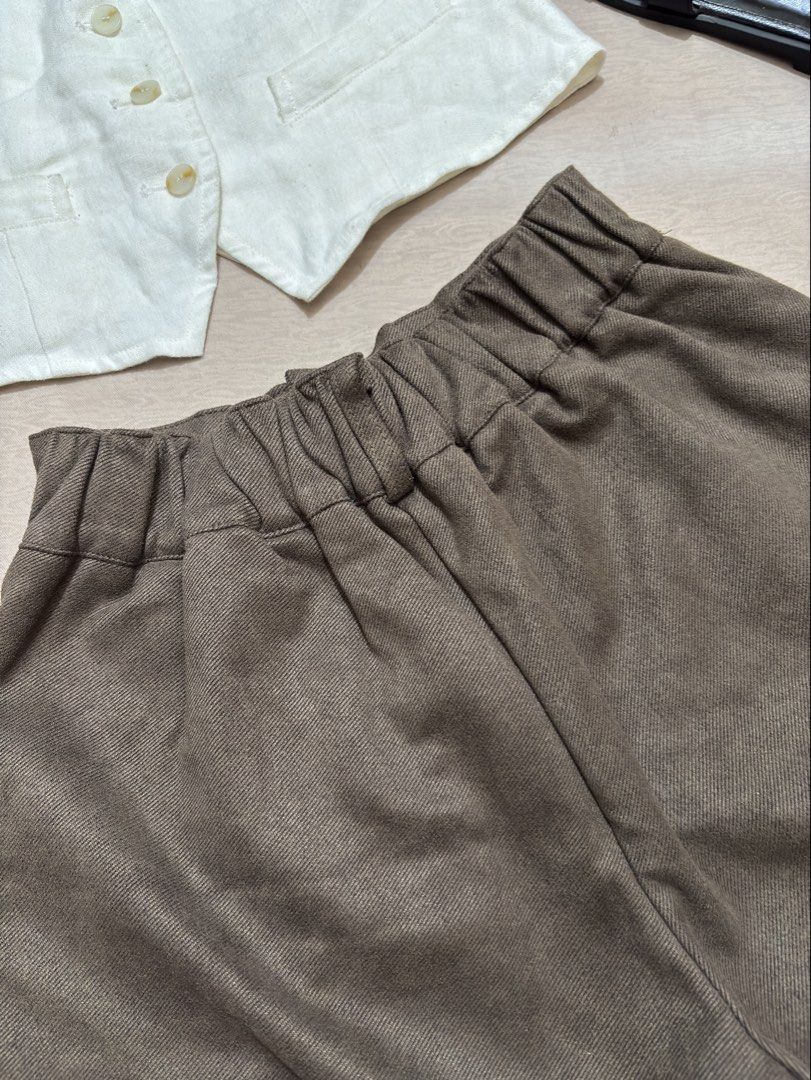 Brown Shorts (Category: Sets or Coordinates) located in Caloocan City. Submitted by nnnprelovedclothes (Listing ID 1469387433, Image 2). Description: .