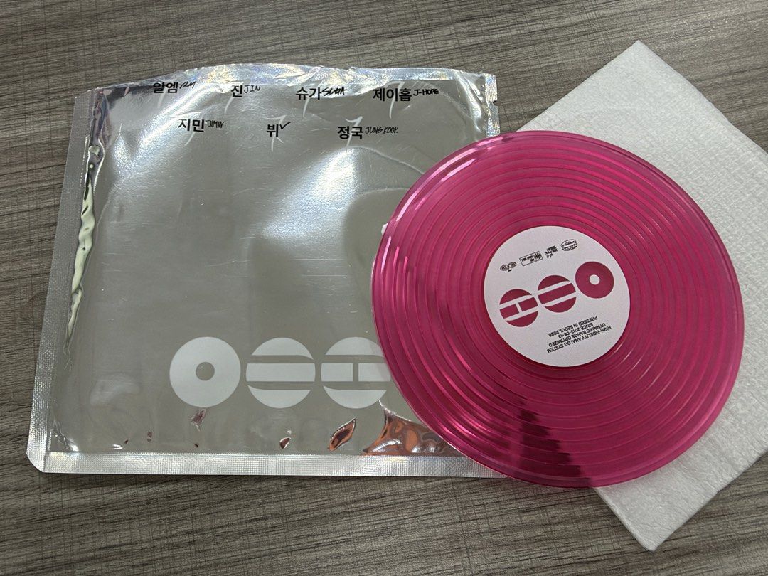BTS Arirang Vinyl Coaster (Jin) (Category: K-Wave Merchandise) located in Manila. Submitted by borahaulph (Listing ID 1469182204, Image 1). Description: Opened only to check color.