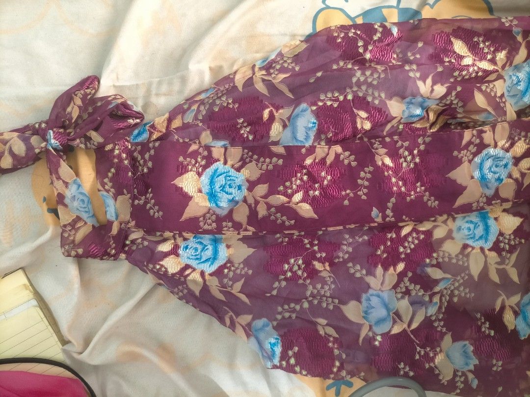 BUNDLE 2PCS!! PURPLE PLUM HALTER TOPS XS-M (Category: Sleeveless) located in Zamboanga. Submitted by castielly.m (Listing ID 1469174335, Image 2). Description: xs to m slim type nvr been worn both stretchy sa back zamboanga city loc .
