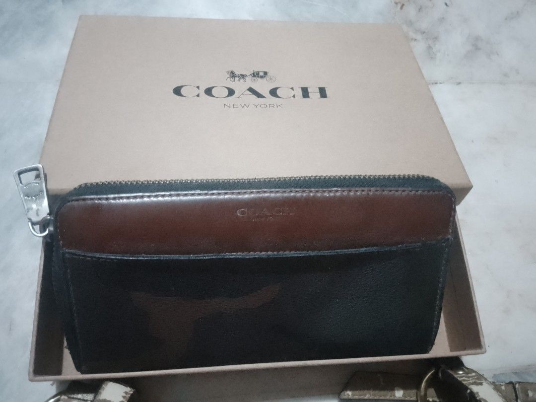 BUNDLE COACH (Category: Luxury Bags & Wallets) located in Cavite. Submitted by xjune8x (Listing ID 1469374741, Image 2). Description: BUNDLE COACH.