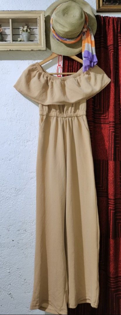 BUNDLE jumpsuits and rompers (Category: Jumpsuits) located in Lucena. Submitted by Miss_KitKitYow (Listing ID 1469356395, Image 3). Description: ‼️BUNDLE‼️ ⚠️MOP - G**SH ⚠️MOD - J&T ⚠️No COD 📌pics upon request.