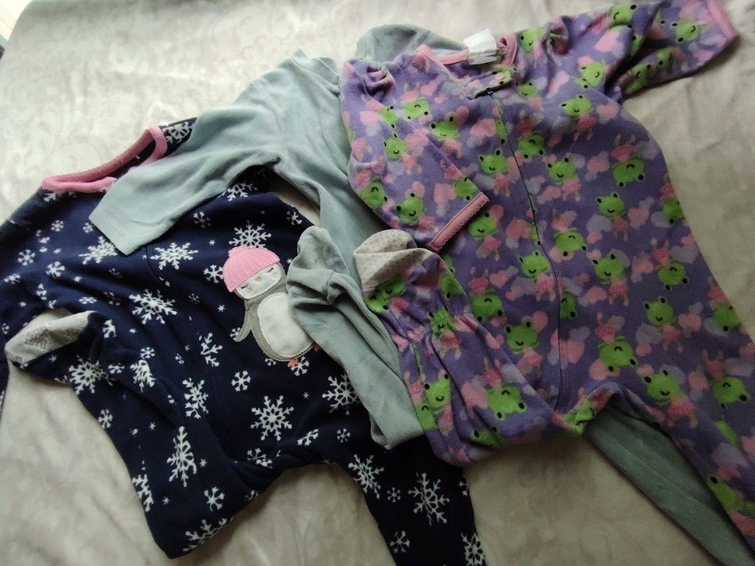 [Bundle] Pambahay and Pantulog (Category: Babies & Kids Fashion) located in Mandaluyong City. Submitted by jnmagwho (Listing ID 1469170884, Image 3). Description: Assorted pambahay and pantulog bundle fit 9m to 18m (or up to 24m if petite) 21 pcs/pairs total with free shirts flaw in the last photo only. food stain only but is still usable 📍Mandaluyong.