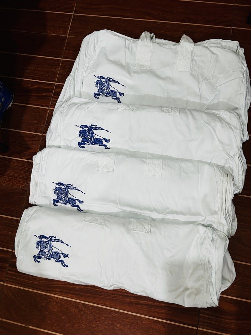 Burberry garment bag take all (Category: Luxury Apparel) located in Davao. Submitted by japanamerican (Listing ID 1469193642, Image 1). Description: 4pcs with tag Japan surplus.